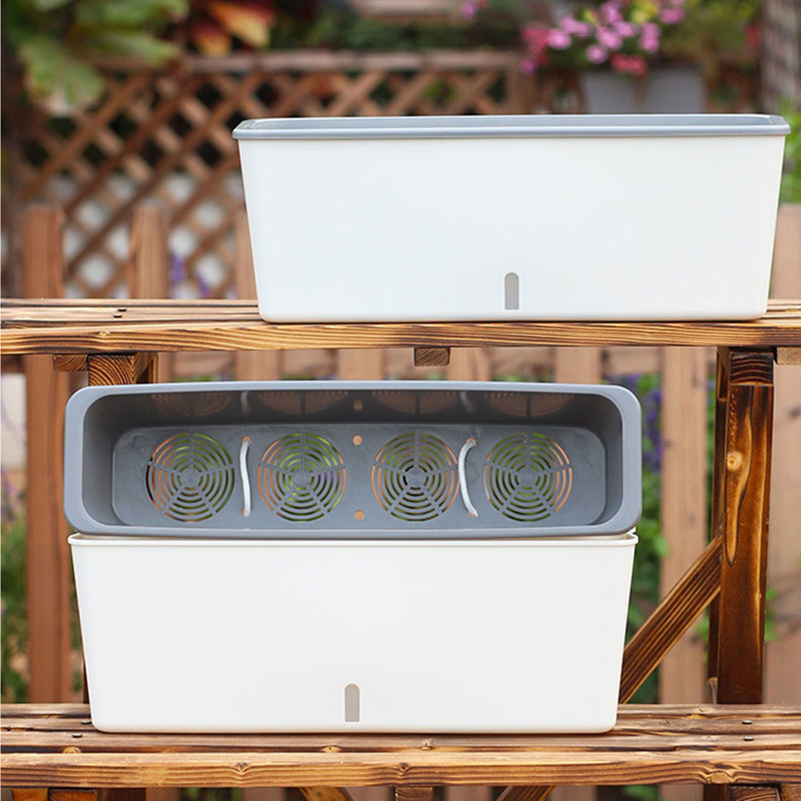 自動給水プランターポット 便利な水位インジケーター付き 友人 - Self Watering Insert のレビューと価格